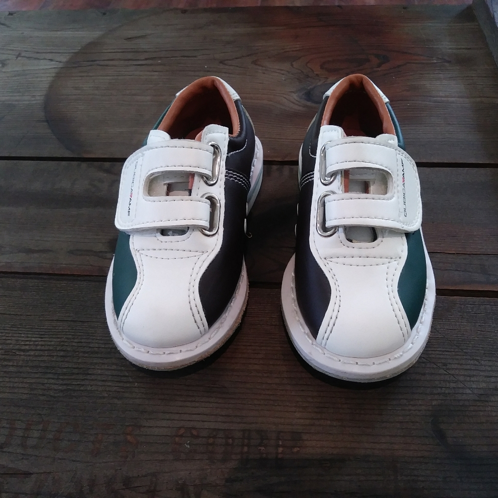 Bowling shoes